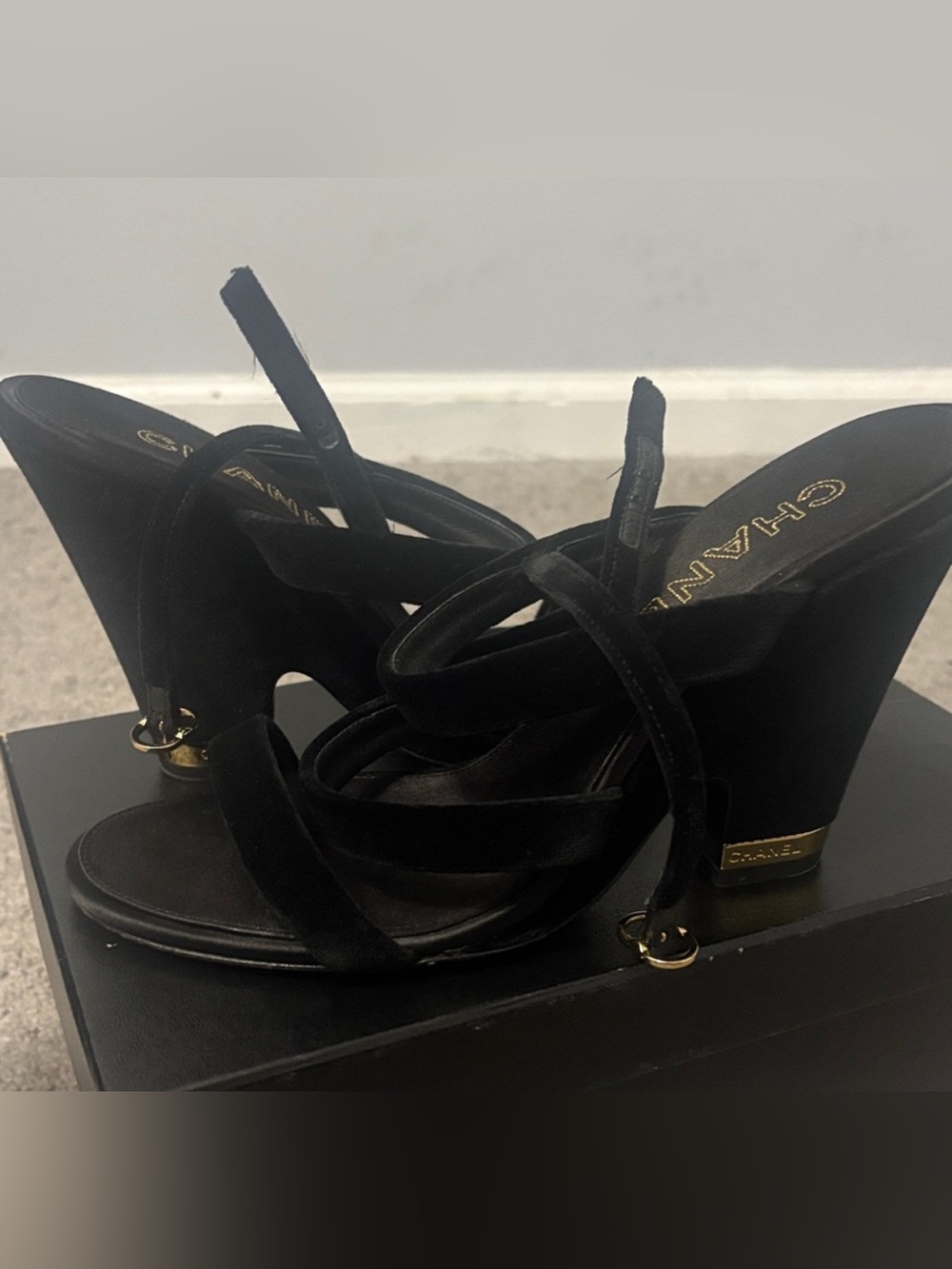 100% authentic Chanel Black Suede Strappy Heel Sandals with Gold Logo Accent - Picture 4 of 9